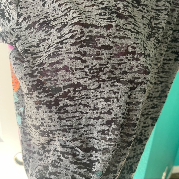 Floral INC Shirt - Picture 4 of 4